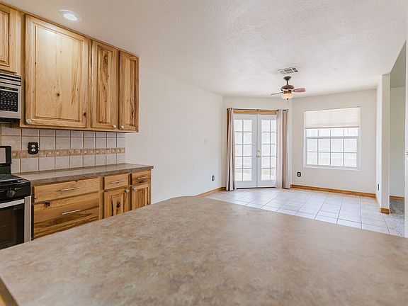 4th image of 413 Chaco Dr