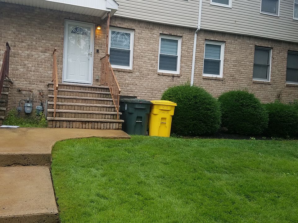 1st image of 503 N Lake Dr