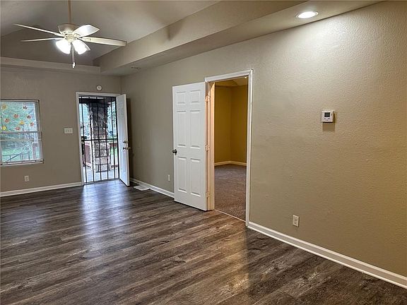 2nd image of 2246 Roswell Ave