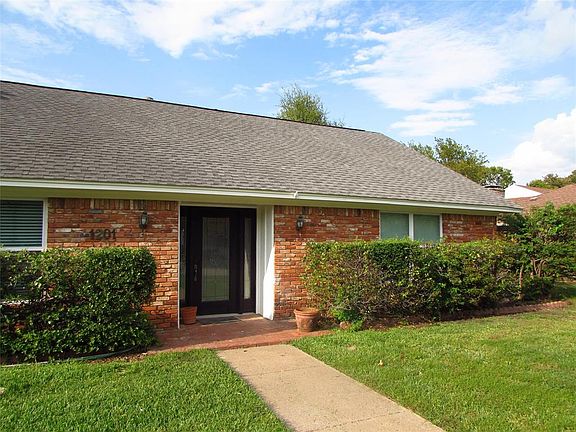 2nd image of 1201 Woodleigh Dr