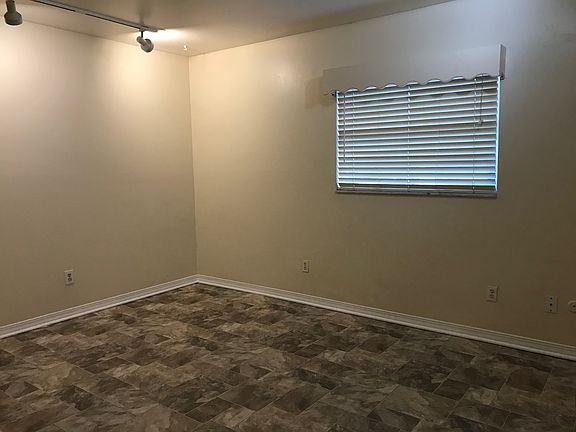 4th image of 1614 Cottagewood Dr
