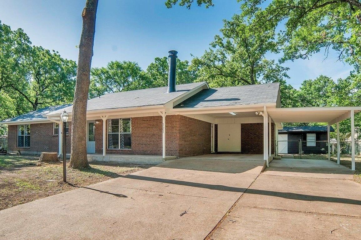 121 Woodland Trl, Gun Barrel City, TX 75156 Zillow