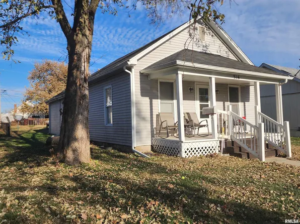 316 Willard Ave, Lincoln, IL 62656