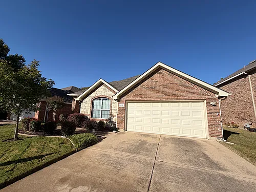 4618 Island Bay Dr Photo 1