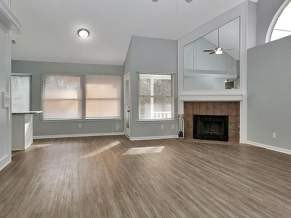 4th image of 2260 Collinworth Dr