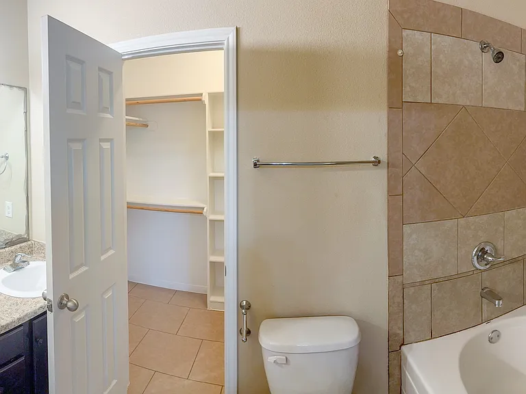 1203 Loyal Ln #A — Photo 12