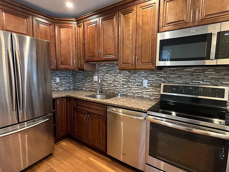 46 Township Line Rd #226 — Photo 2