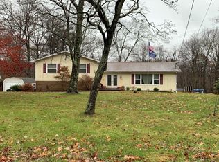 86 Walnut Valley Rd, Columbia, NJ 07832