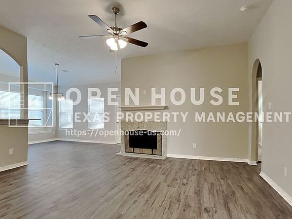 3rd image of 2200 Jefferson Crossing Dr