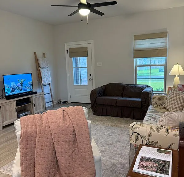 116 Brattle Ct — Photo 26