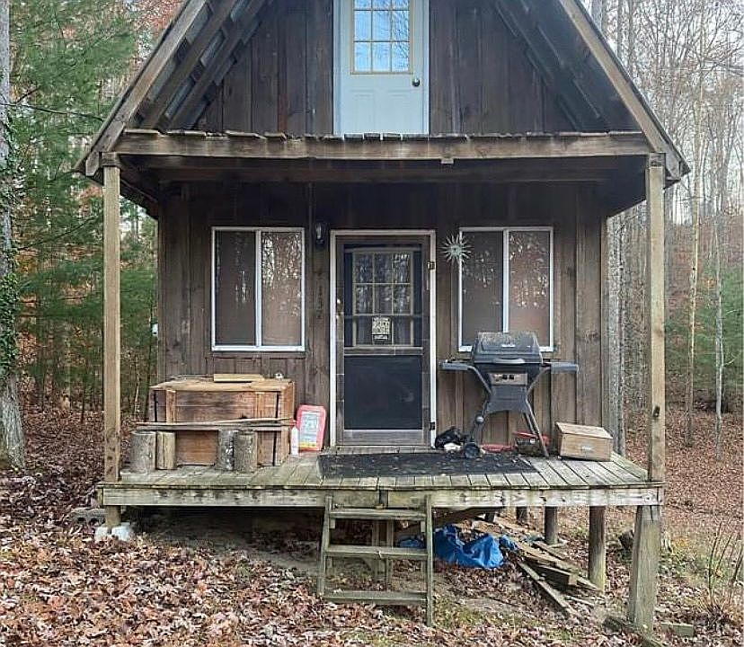 1st image of 137 Dawn Dr