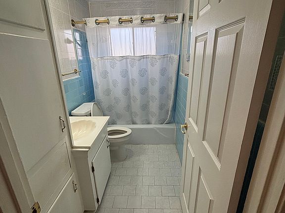 4th image of 3107 Donald Dr
