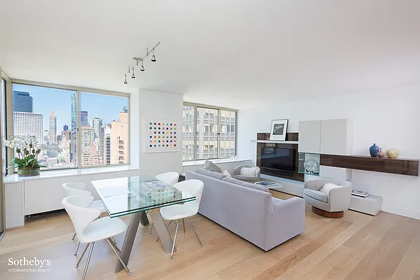 Sold by Sotheby's International Realty | media 5