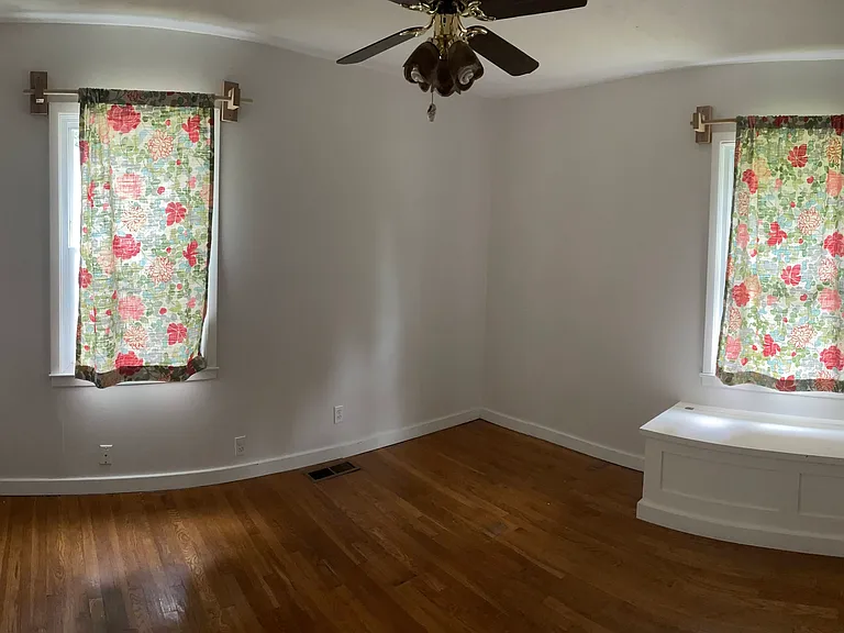 2911 Davis St — Photo 20