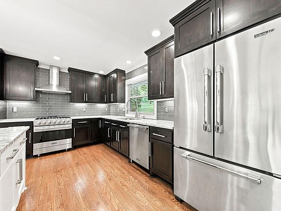 4th image of 6616 Hillside Ln