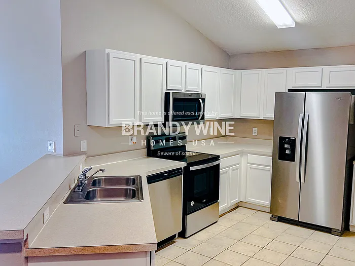 3021 Merlot Way — Photo 6