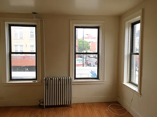 Rented by Rapid Realty Cobble Hill | media 22