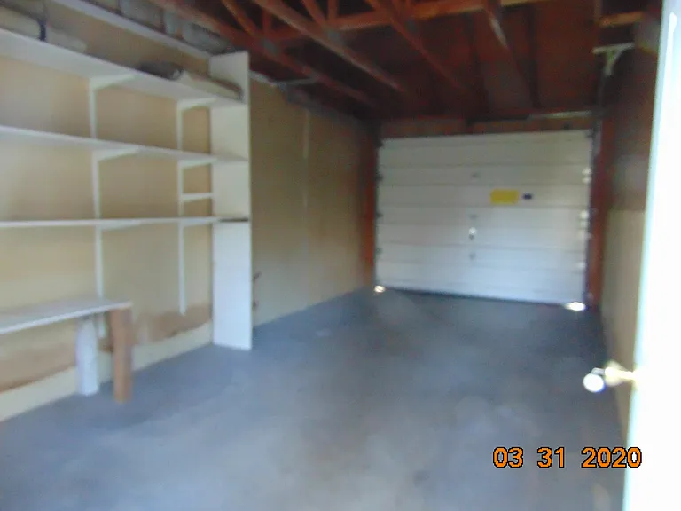 1012 S Shasta Ave — Photo 9