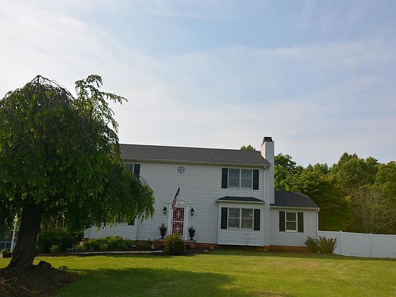 3rd image of 109 Elkridge Dr
