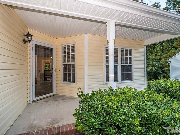 2nd image of 3008 Corinth Ln