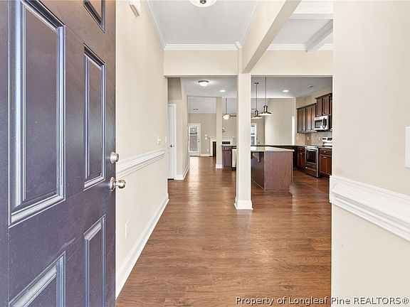 5th image of 332 Brentmoor Dr