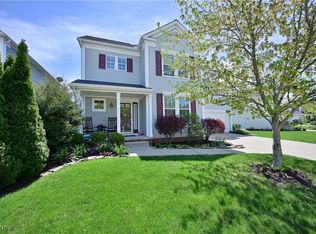 37071 Chaddwyck Ln, North Ridgeville, OH 44039