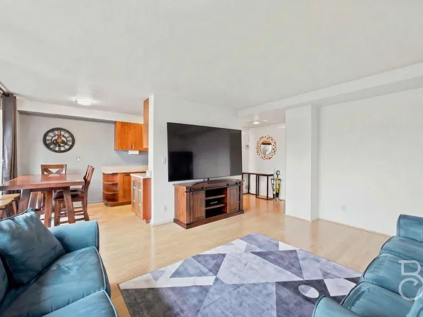 33-65 14th St APT 5A, Queens, NY 11106