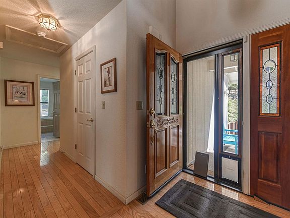 5th image of 22861 Rocky Ln