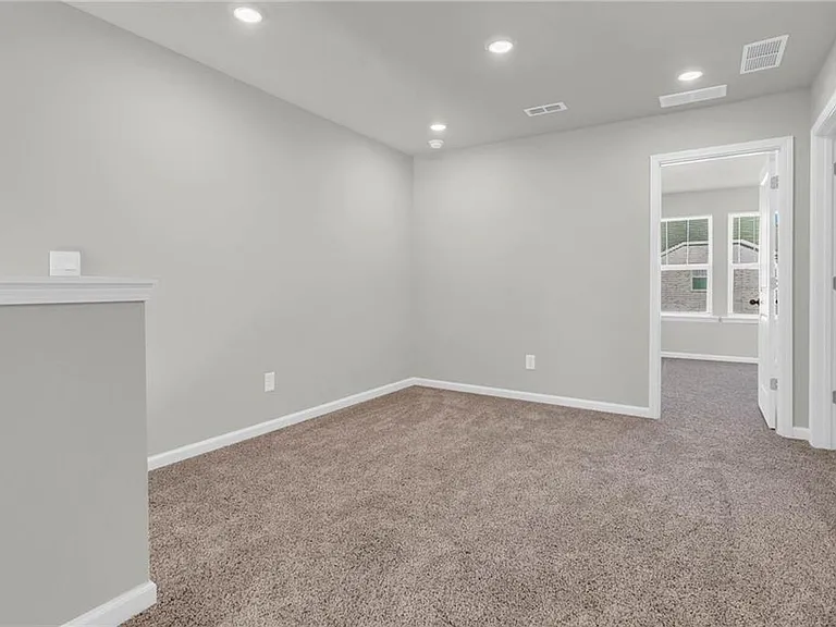 1645 Villageside Ct — Photo 16