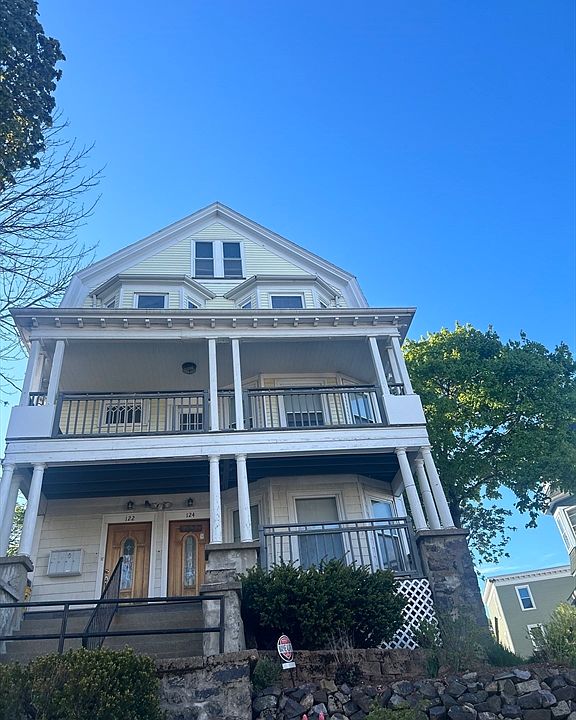 1st image of 122-124 Beacon Hill Ave Unit 1