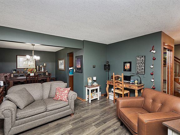5th image of 8000 Sharon Dr