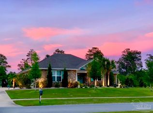 500 Tournament Ln, Freeport, FL 32439