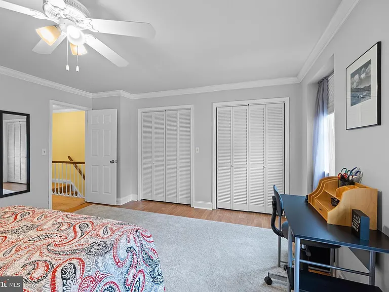 14 Garden Ct — Photo 12