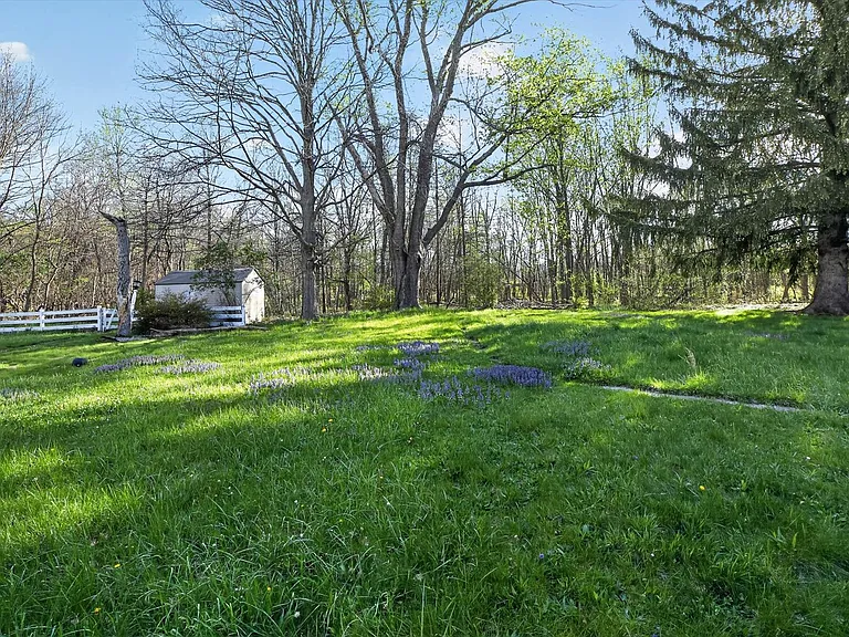 303 S Green Rd — Photo 32