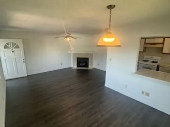 4418 Colfax Ave APT 4, North Hollywood, CA 91602