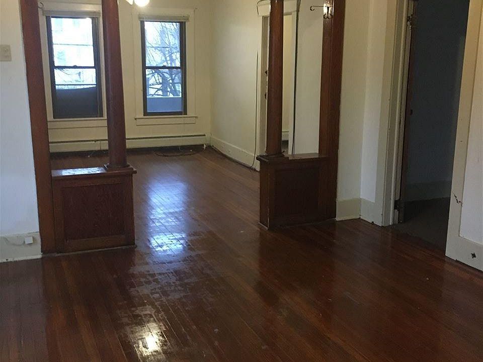 1st image of 173 Saratoga Ave