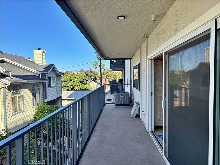 230 S Catalina Ave #203 — Photo 20