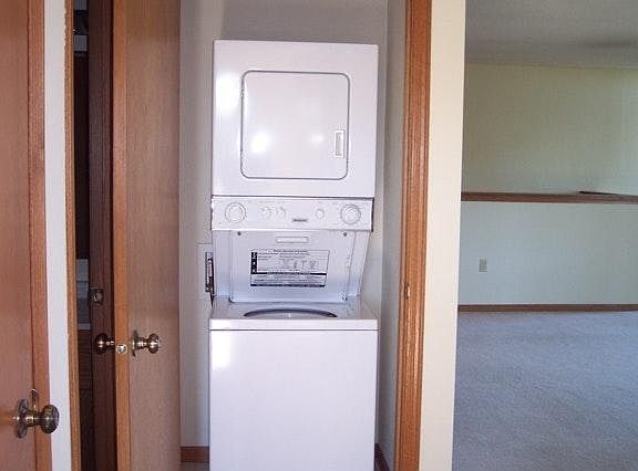 Washer / Dryer Closet
