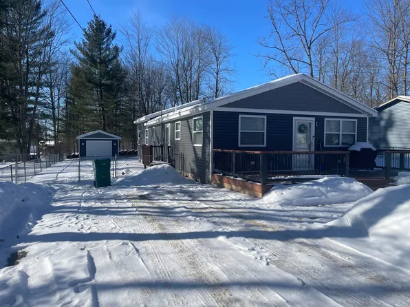210 Widdis Dr, Prudenville, MI 48651