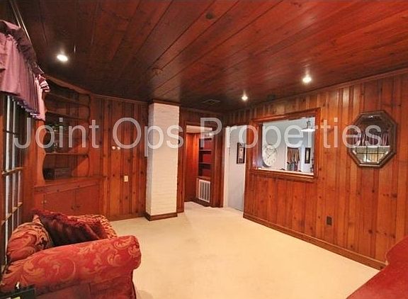 4th image of 3355 Suncrest Dr