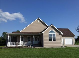 3704 SE Deer Run Ln, Lathrop, MO 64465