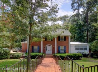 1809 Lakeshore Dr, Fayetteville, NC 28305