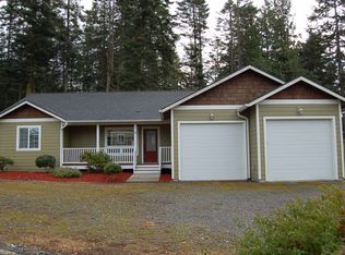 32 Memory Ln, Eastsound, WA 98245