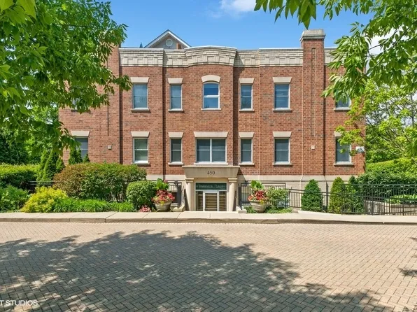 450 Green Bay Rd APT 2A, Glencoe, IL 60022