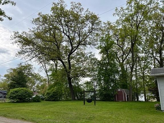 2nd image of 2901 Morton Ave