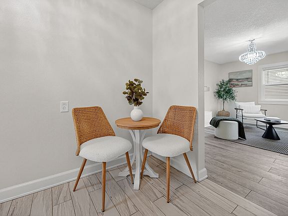 4th image of 1534 King Ave