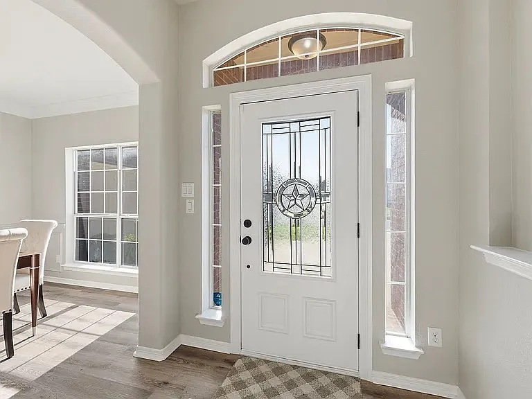 7000 Winthorp Dr — Photo 3