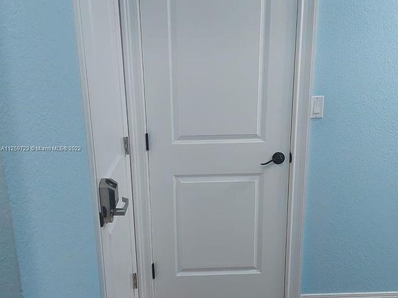 2nd image of 1690 NE 191st St APT 405-1
