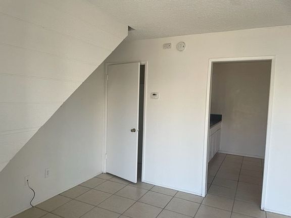 5th image of 3824 Soranno Ave APT A