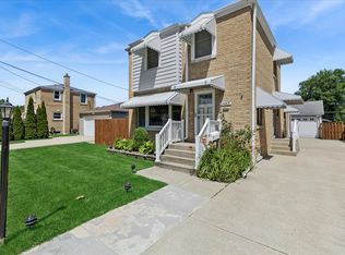 1483 Orchard St, Des Plaines, IL 60018